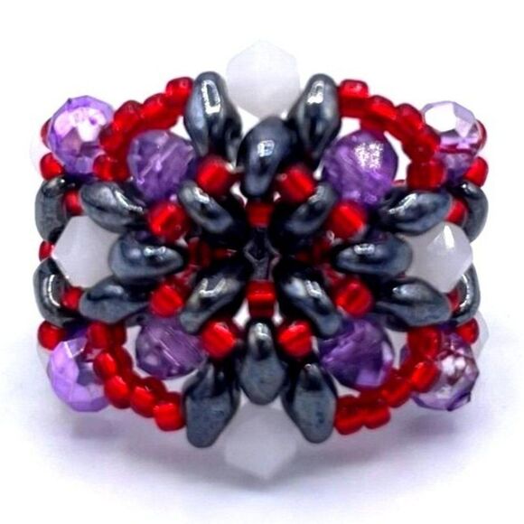 Hematite Black with Amethyst and Ruby Crystal Beaded Statement Ring Size 7 - Picture 1 of 8